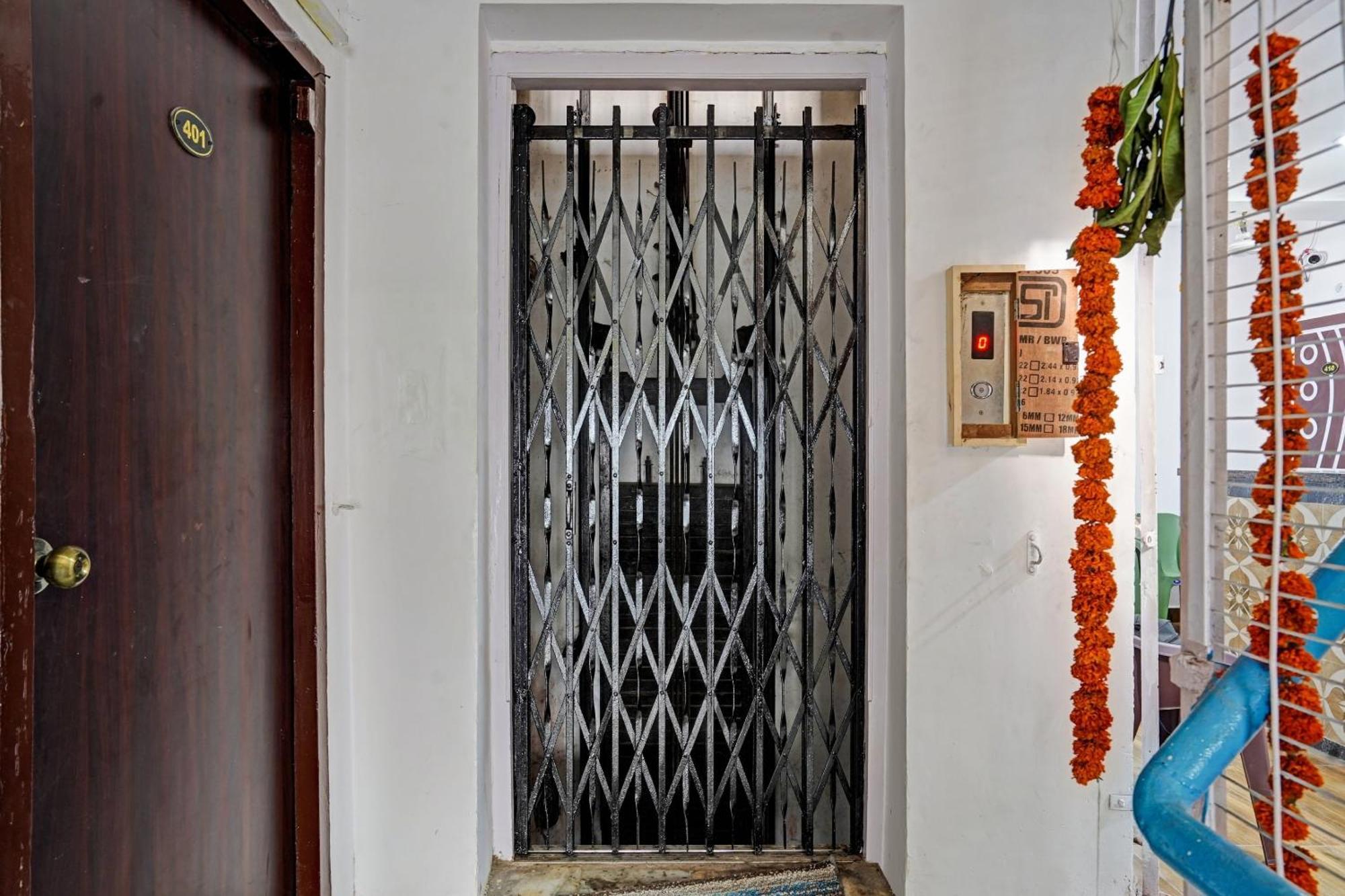 Hotel O Sai Krishna Residency Vijayawāda Εξωτερικό φωτογραφία